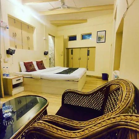 Hotel Yogi Soul Varanasi Exterior foto
